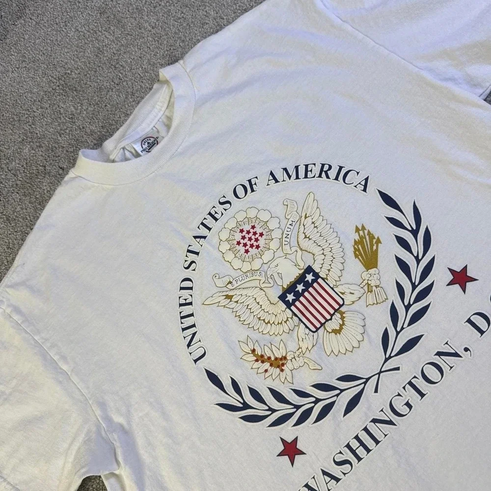Vintage 90s Washington D.C. Eagle Graphic T-Shirt USA Delta Pro Weight Large